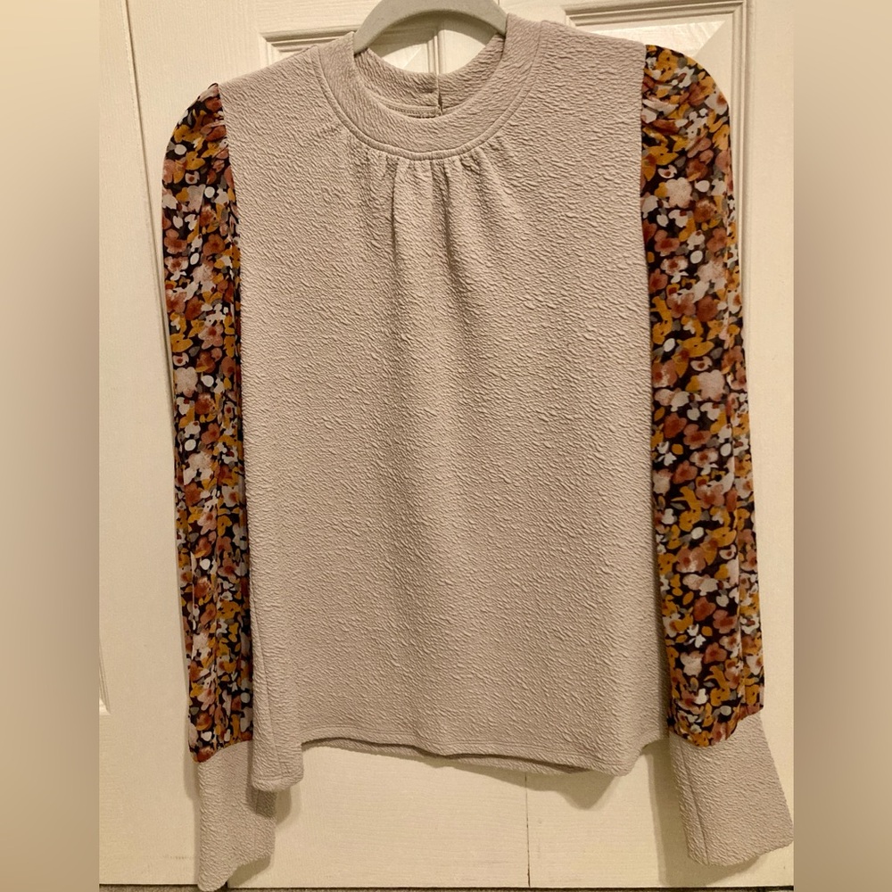 THML Floral Sleeve Top